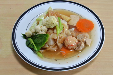 vegetarian fried rice noodle in gravy sauce