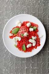 salad with tomatoes and mozzarella