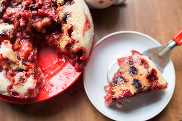 delicious berry cake