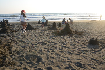 鵠沼海岸　砂の城