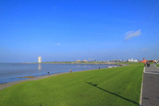 Strand von B&uuml;sum