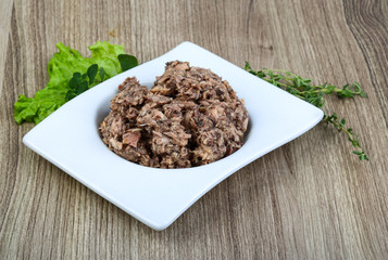 Canned tuna