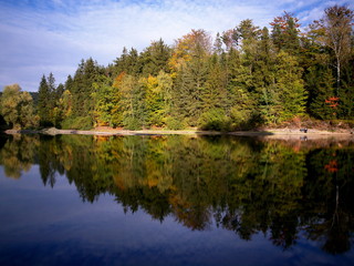 Mseno Reservoir in autumn