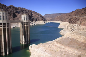 le lac Mead au niveau du barrage de Hoover