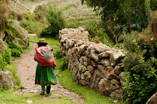 Peru, Old incan road in the canyon Cotahuasi