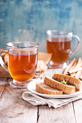 Gingerbread loaf cake with hot tea