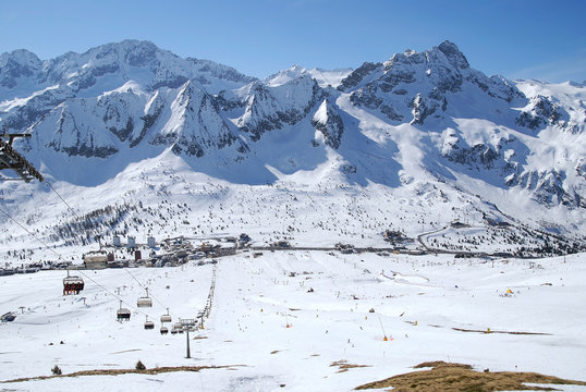 Kurort narciarski Passo del Tonale