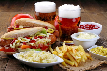 Hot dog e birra