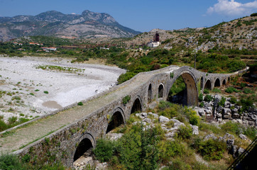 Obraz premium Pont de Mes, Albanie