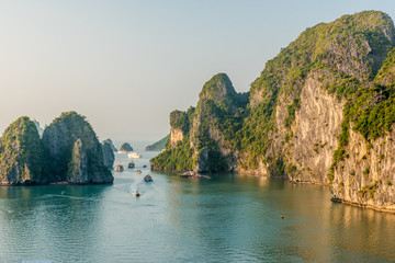 Fototapeta na wymiar Halong Bay Vietnam