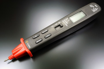 Pen type digital multimeter
