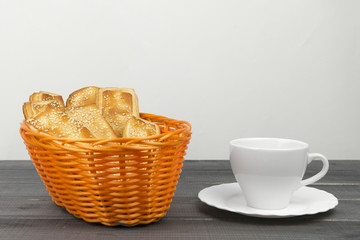 Composition with bread
