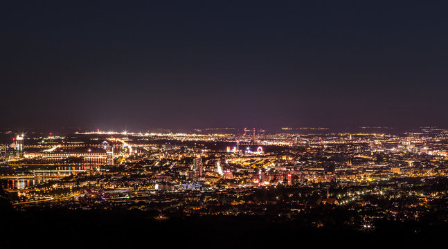 Wiedeń Nocą - Widok Z Kahlenberg