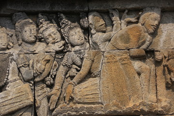 Fototapeta na wymiar sculptures à Borobudur