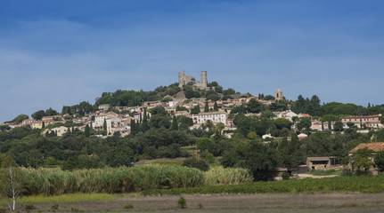 Fototapeta na wymiar Overlooking the village of Grimaud with old castle - Grimaud, Cote d‘Azur, Departement Var, France