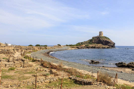 Archeologische opgraving van de Fenicische nederzetting Nora op Sardini&euml;