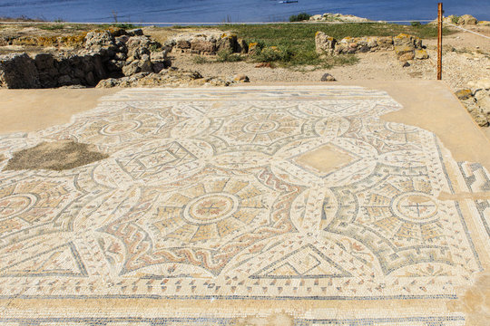 Archeologische opgraving van de Fenicische nederzetting Nora op Sardini&euml;