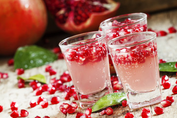 Carbonated refreshing pomegranate drink from the garnet grains,
