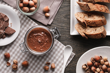 Hazelnut spread with nuts pieces