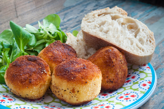 Home made fish cakes made from salt cod and potato. Served with fresh, crusty bread and salad.
