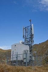 Obraz premium Communications GSM antenna in the high mountains