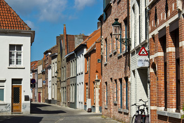 Obraz premium Quiet street in european city of Bruges, Belgium