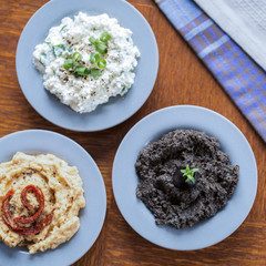 Tasty vegetarian sandwich spreads