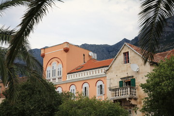 Fototapeta na wymiar Buildings in Makarska