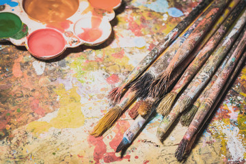 Fototapeta premium old paintbrushes