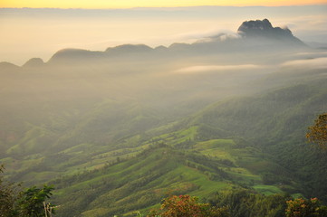 Fototapeta premium Mountain Landscape at Sunrise