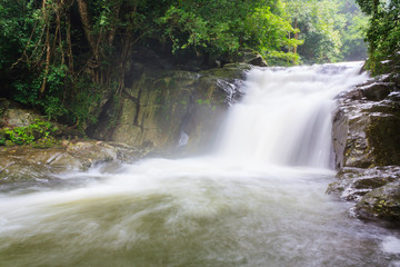 Fototapeta premium pala-u waterfall