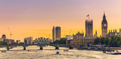 Fototapeta na wymiar london skyline, united kingdom