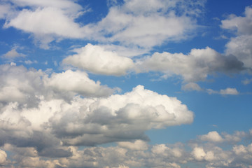 Fototapeta na wymiar blue sky with white clouds 