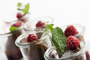 Mousse auf Chocolat im Becher