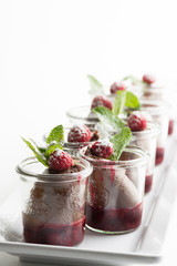 Mousse auf Chocolat im Becher
