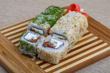 Tuna and dill roll