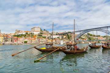 Obraz premium Porto and old traditional boats