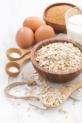 oat flakes and ingredients, top view