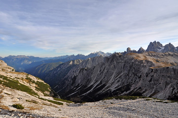 Dolomites  / The Dolomites  are a mountain range located in northeastern Italy. They form a part of the Southern Limestone Alps and extend from the River Adige to the Piave Valley.