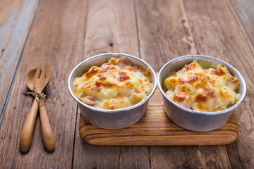 Au Gratin cheesy pasta