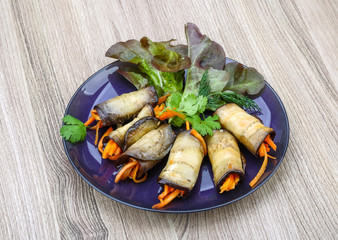 Eggplant rolls with carrot