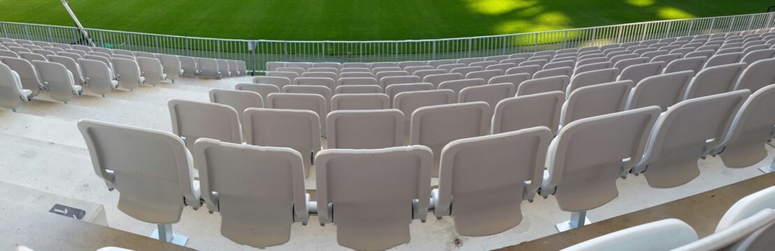 Vue panoramique d'une Tribune dans un stade de football