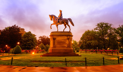 Statue of George Washington in the Boston Public Garden. Filtered color - obrazy, fototapety, plakaty