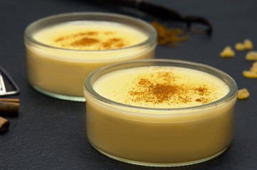 vanilla puddings