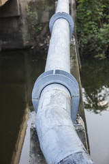 Obraz na płótnie Canvas pipeline at a valley - photo