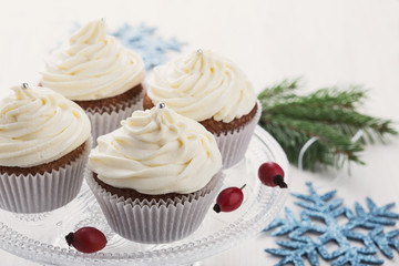 Christmas cupcakes with creamcheese frosting