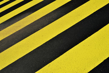 Rayas amarillas y negras