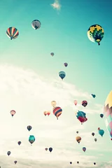 Printed kitchen splashbacks Turquoise Vintage hot air balloons in flight