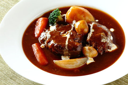 ビーフシチュー