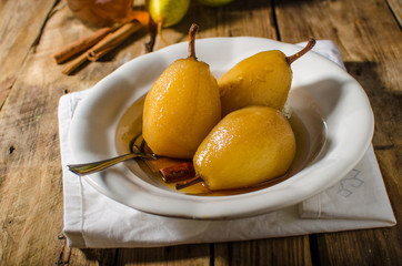 Pears glazed in tea and cinnamon